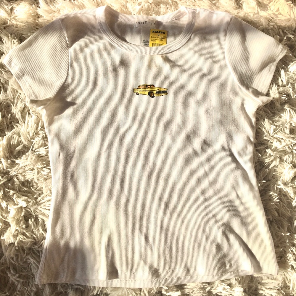 tillys full tilt car top 💛